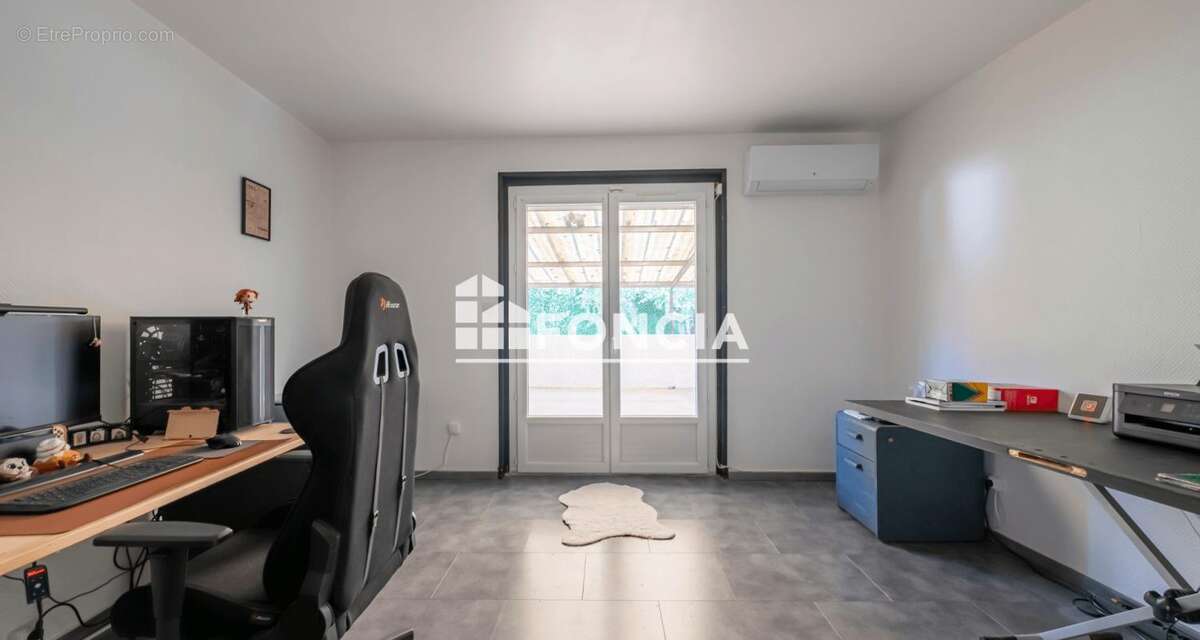 Maison à LE PEAGE-DE-ROUSSILLON