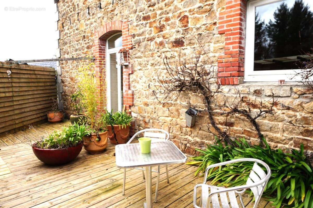 Maison à PLOUMAGOAR