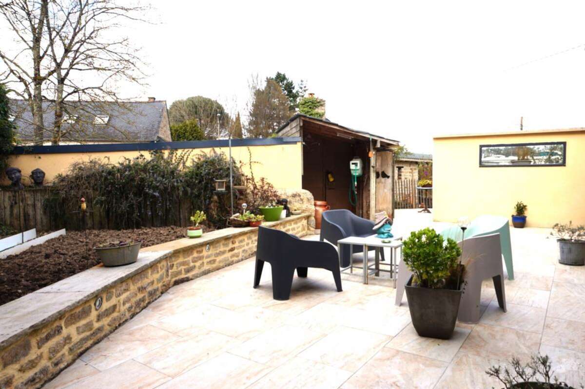 Maison à PLOUMAGOAR