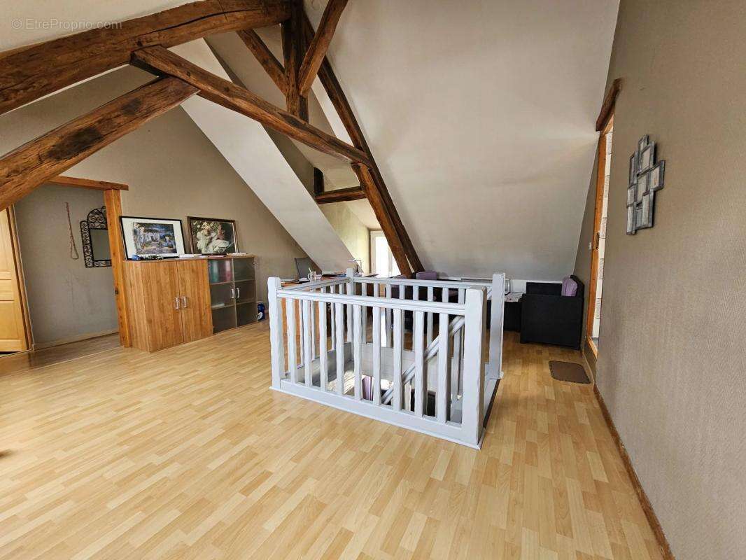 Maison à SAVIGNY-SUR-CLAIRIS