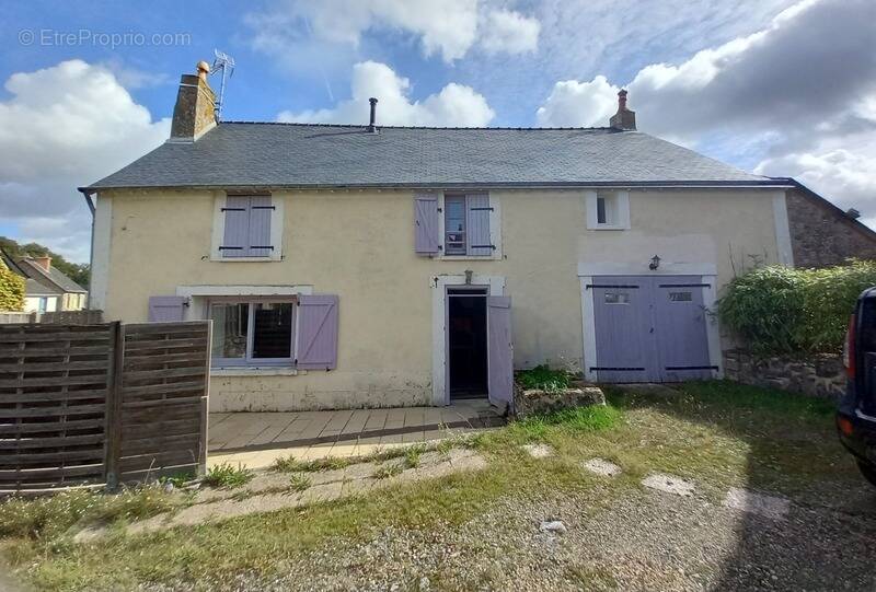 Maison à SAINT-PIERRE-SUR-ERVE