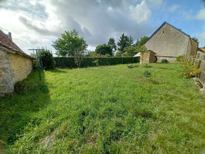 Maison à SAINT-PIERRE-SUR-ERVE