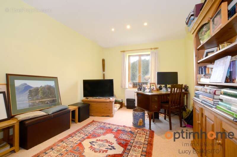 Maison à GENOUILLAC