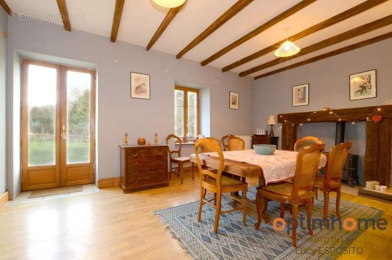 Maison à GENOUILLAC