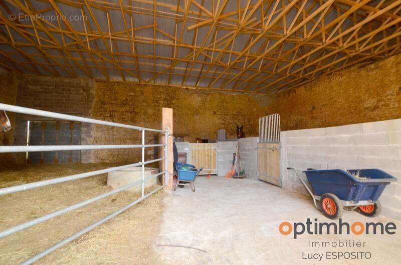 Maison à GENOUILLAC