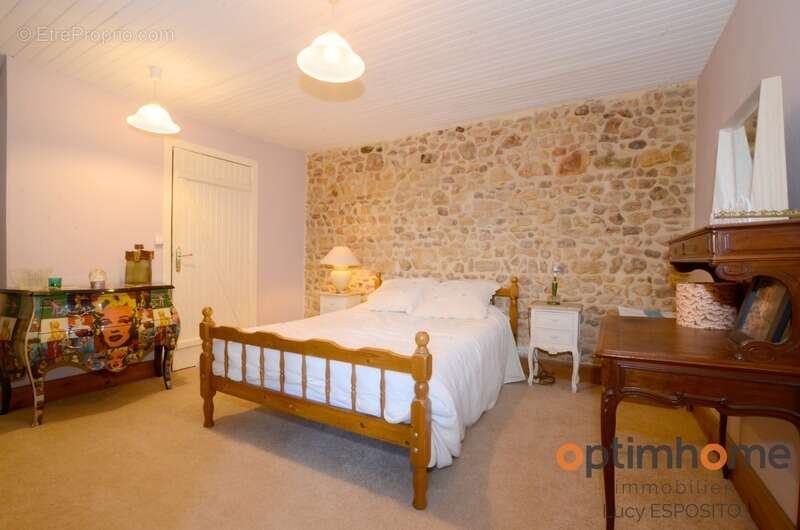 Maison à GENOUILLAC