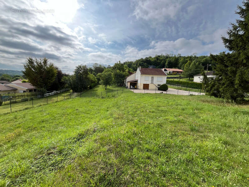 Terrain à FAINS-VEEL