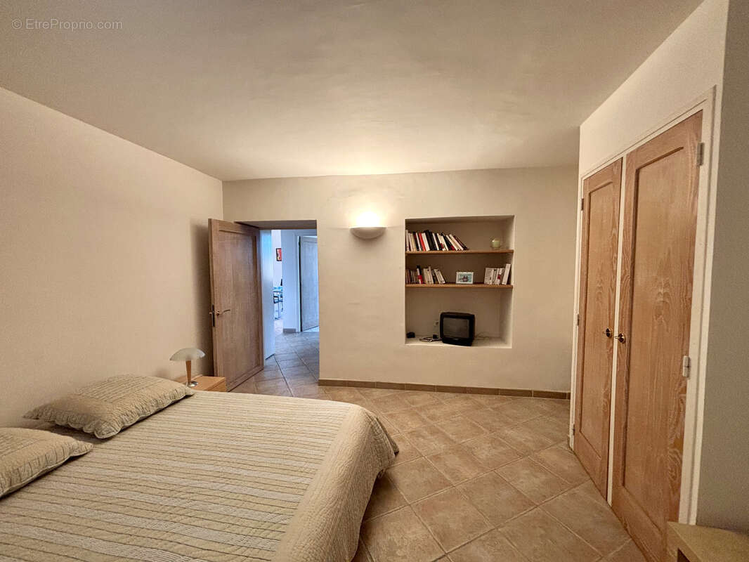 Appartement à LA CADIERE-D&#039;AZUR