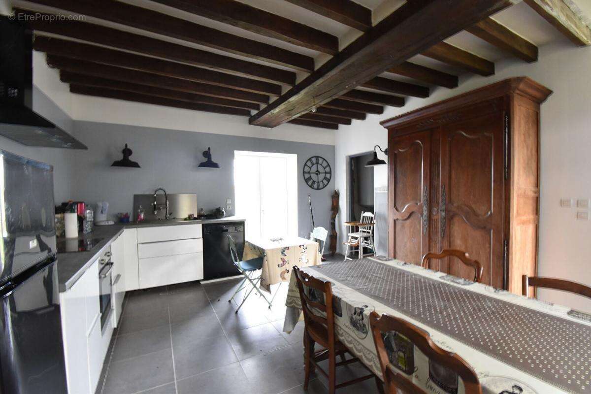 Maison à SUILLY-LA-TOUR