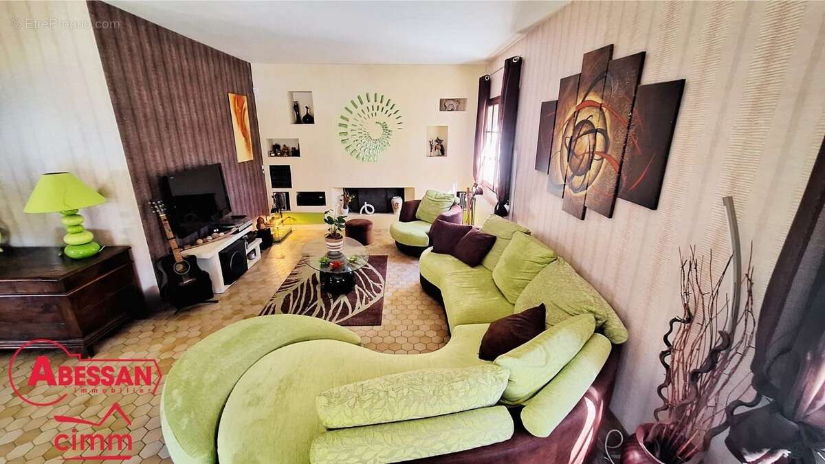 Maison à RESTINCLIERES