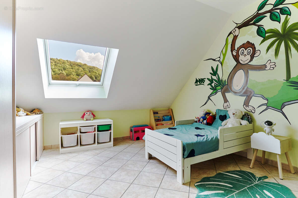 Maison à FOLLAINVILLE-DENNEMONT