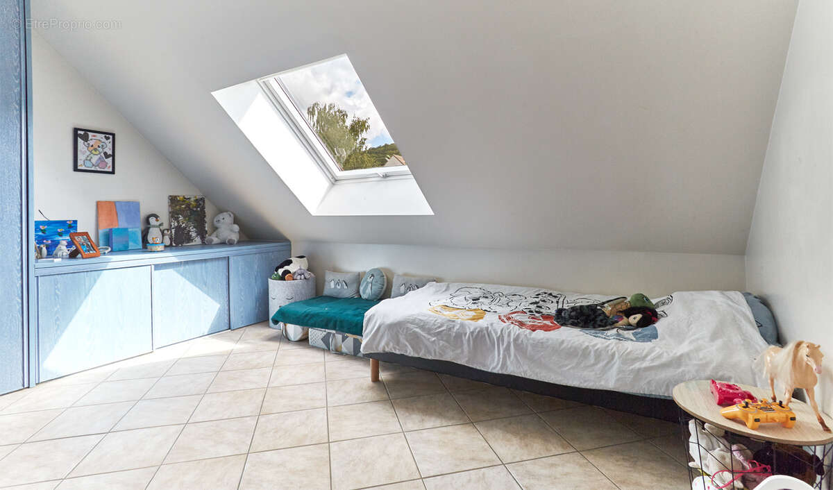 Maison à FOLLAINVILLE-DENNEMONT