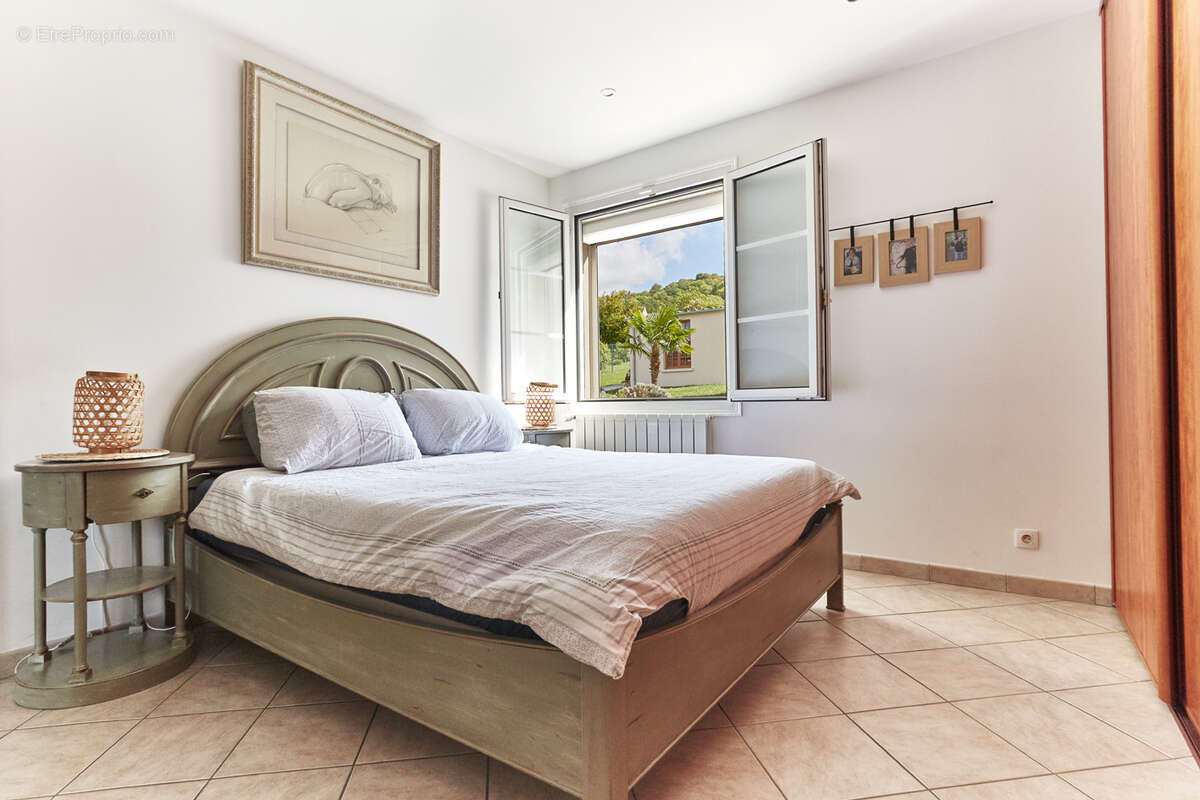 Maison à FOLLAINVILLE-DENNEMONT