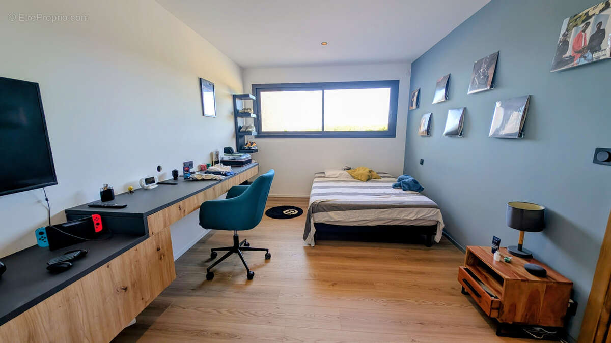 Maison à VILLENEUVE-DE-LA-RAHO