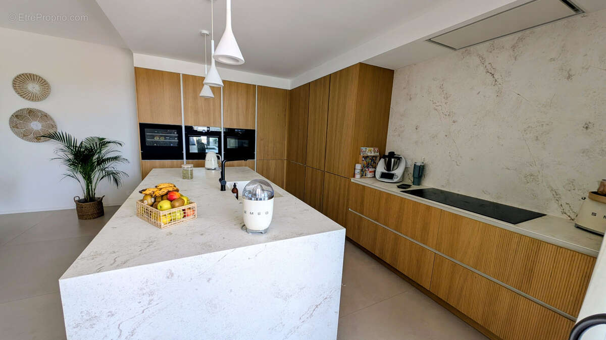 Maison à VILLENEUVE-DE-LA-RAHO