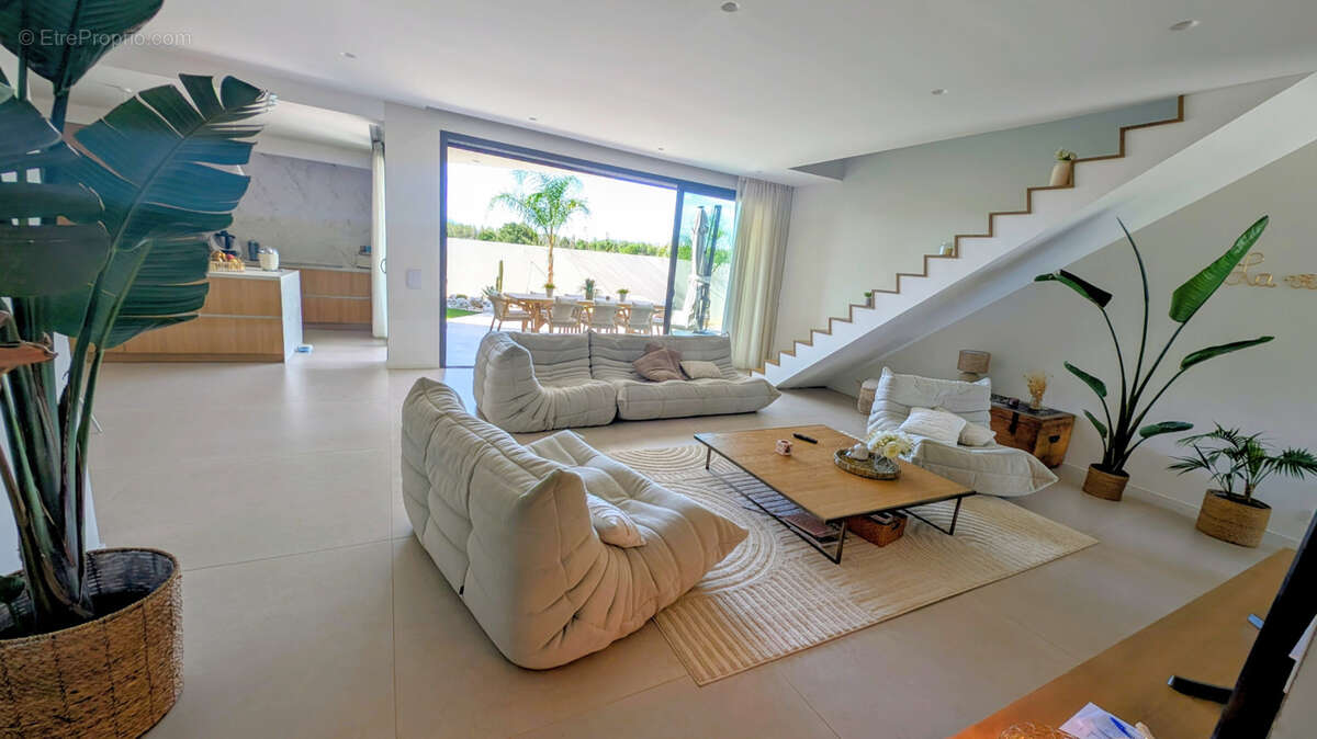 Maison à VILLENEUVE-DE-LA-RAHO