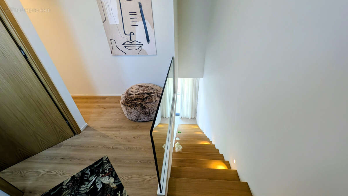 Maison à VILLENEUVE-DE-LA-RAHO