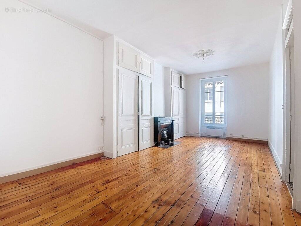 Appartement à LYON-6E