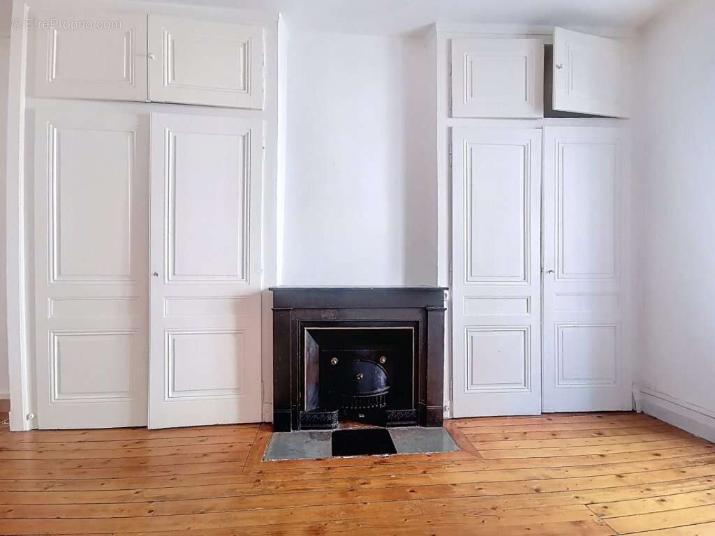 Appartement à LYON-6E