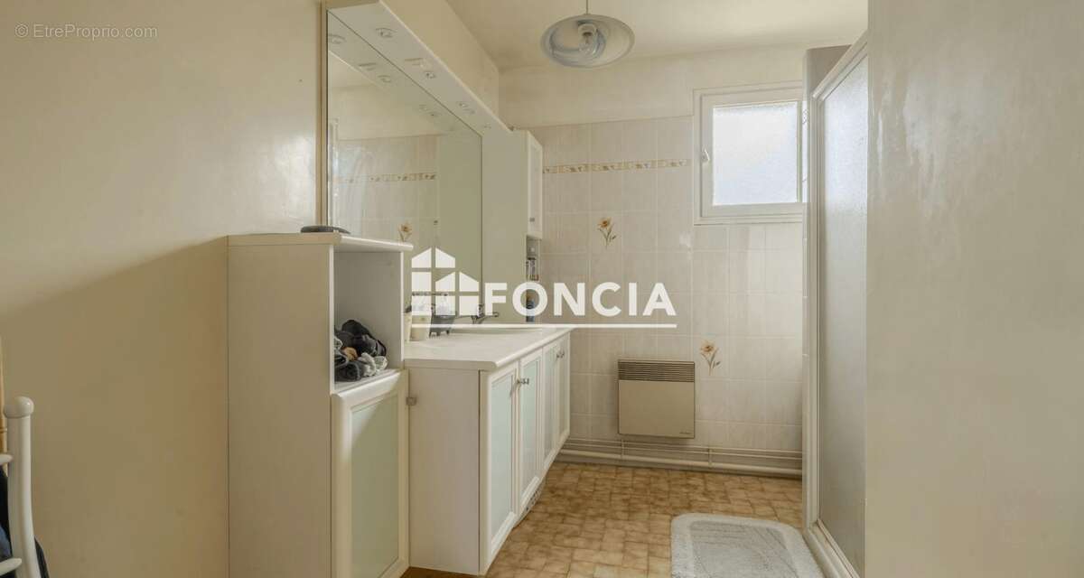 Maison à COULANS-SUR-GEE