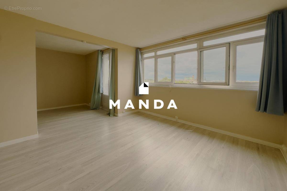 Appartement à SAINT-DENIS