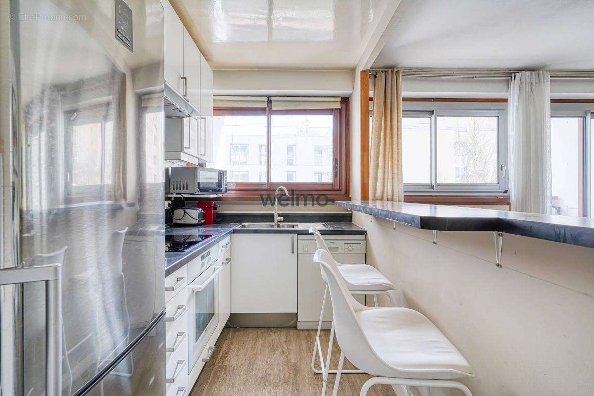Appartement à PARIS-14E