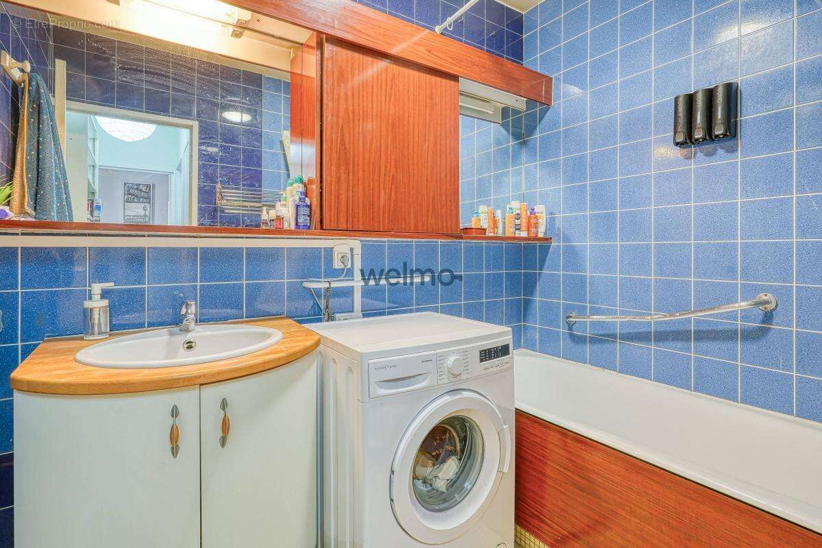 Appartement à PARIS-14E