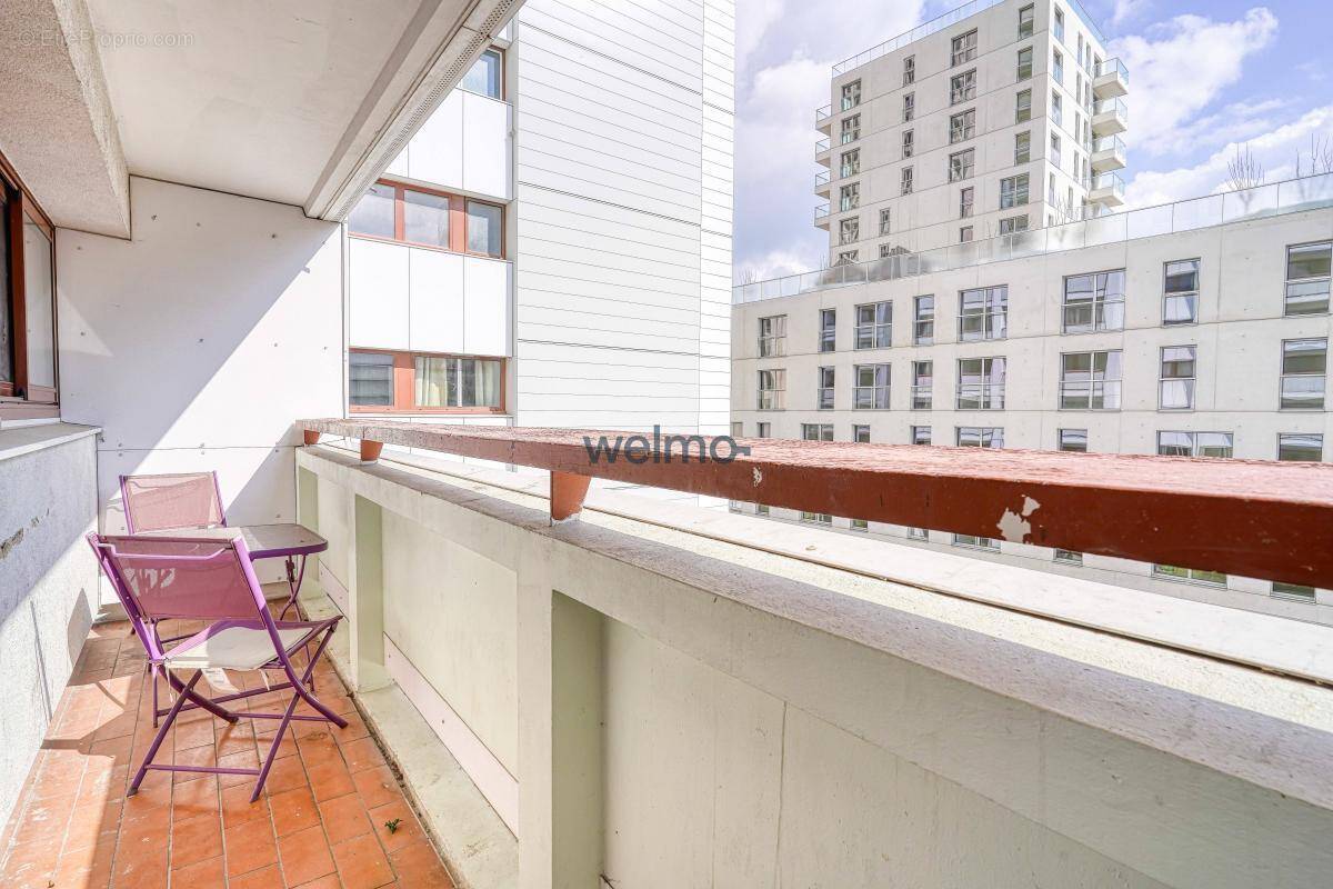 Appartement à PARIS-14E