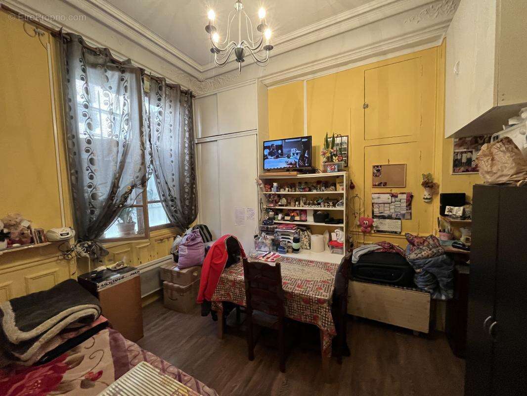 Appartement à PARIS-9E