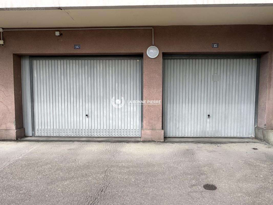 Commerce à GRENOBLE