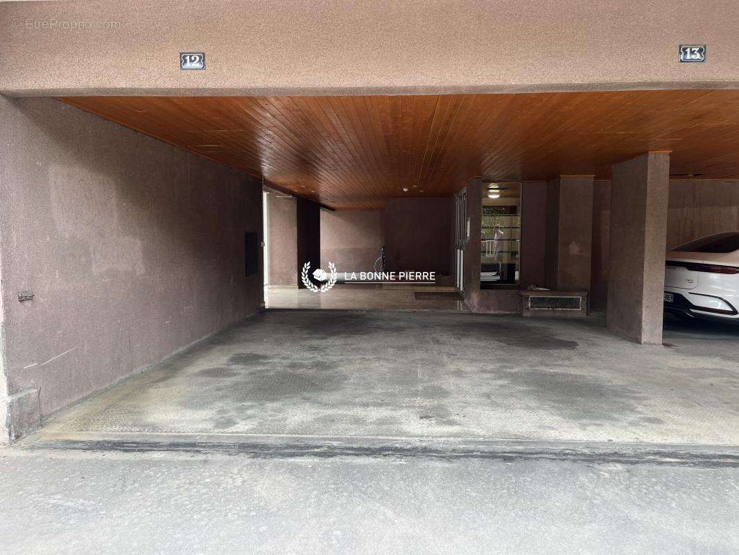 Commerce à GRENOBLE