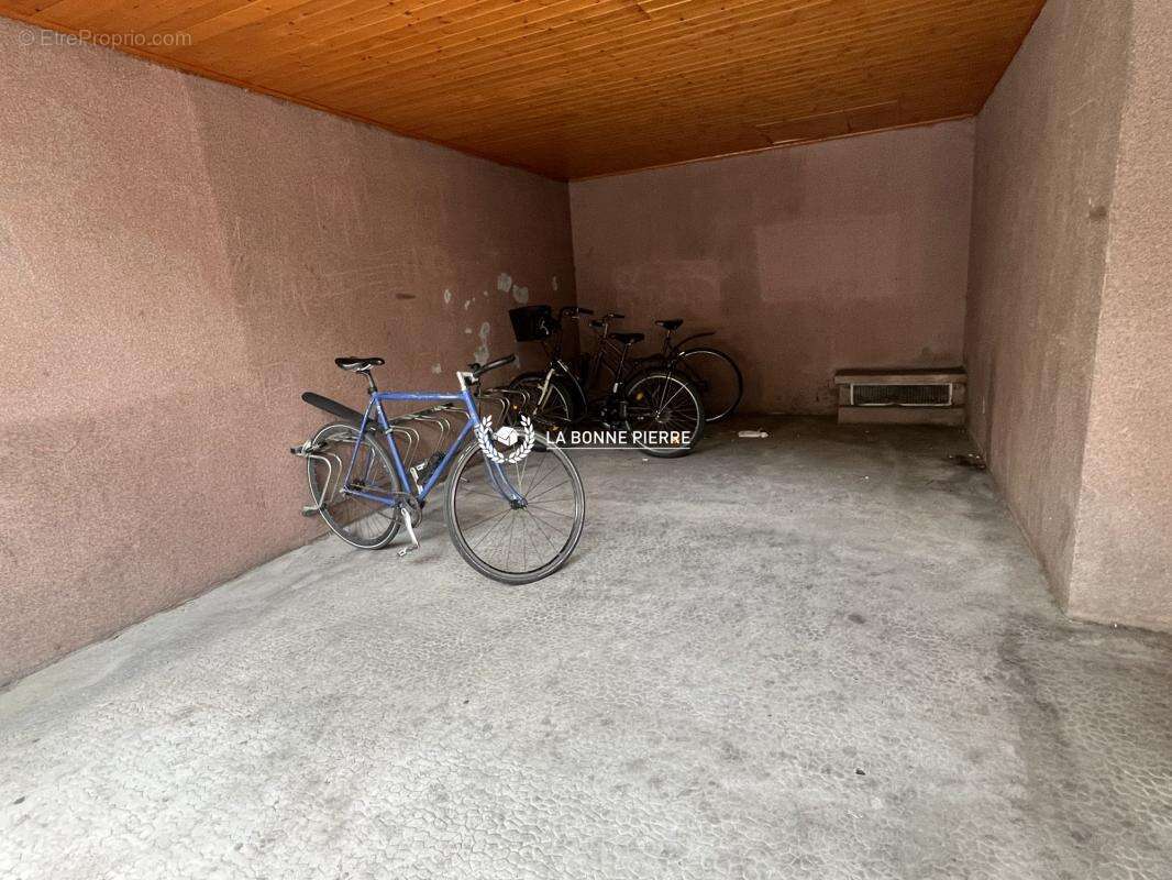 Commerce à GRENOBLE