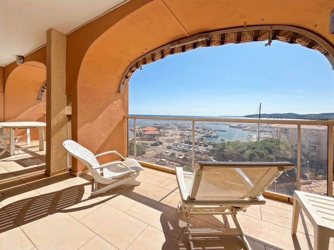 Appartement à FREJUS