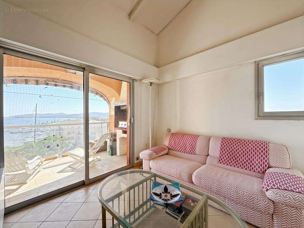 Appartement à FREJUS