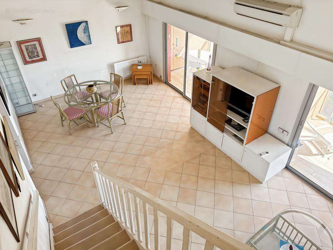 Appartement à FREJUS