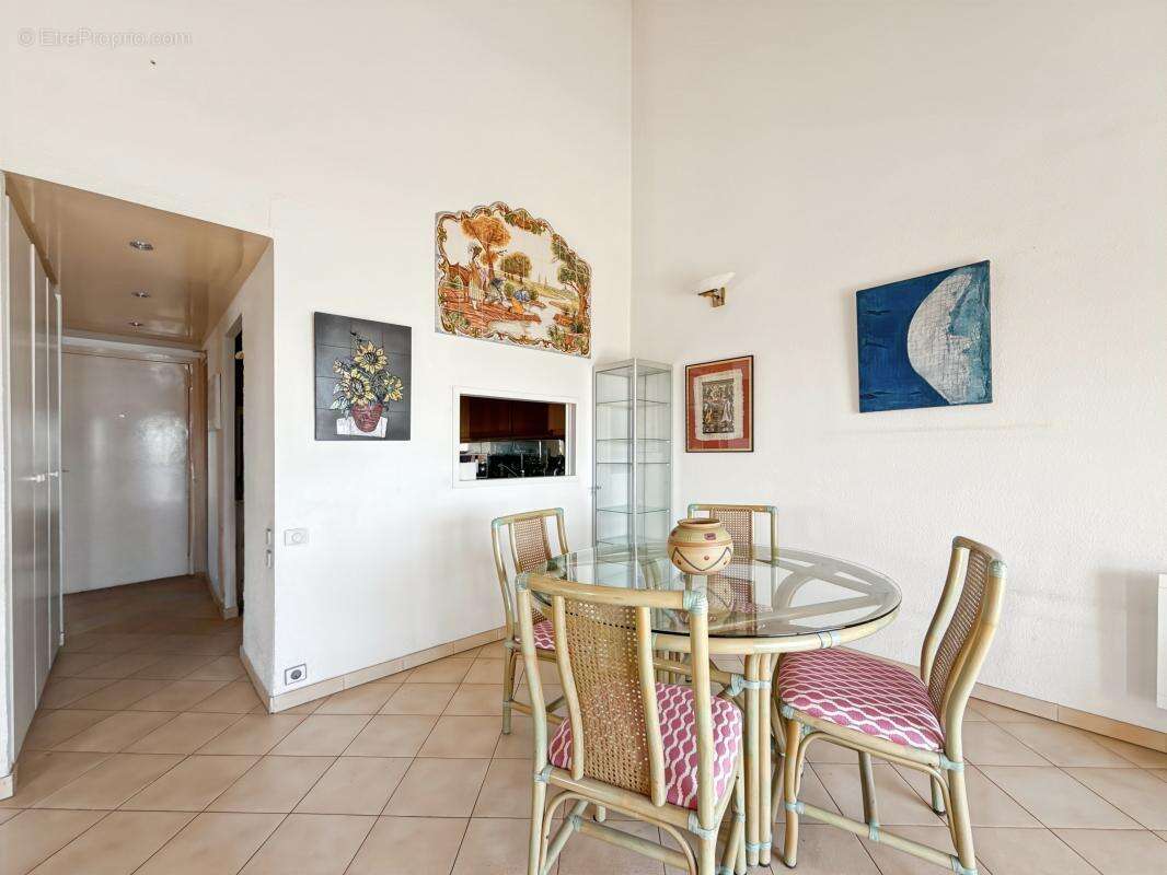 Appartement à FREJUS