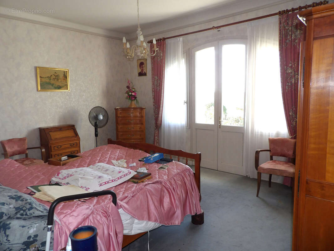 Maison à SAINT-SAVINIEN