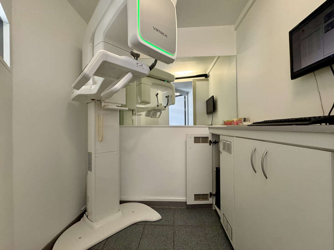 Commerce à SAINT-EGREVE