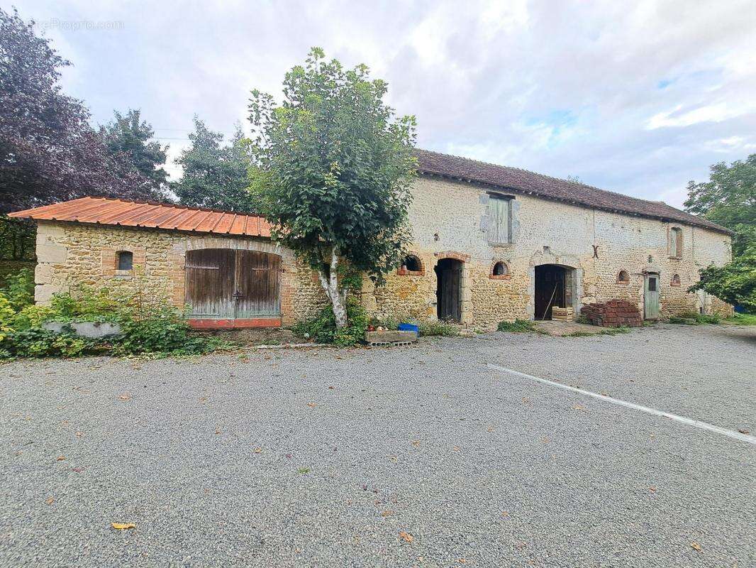 Maison à BEAUMONT-SUR-SARTHE