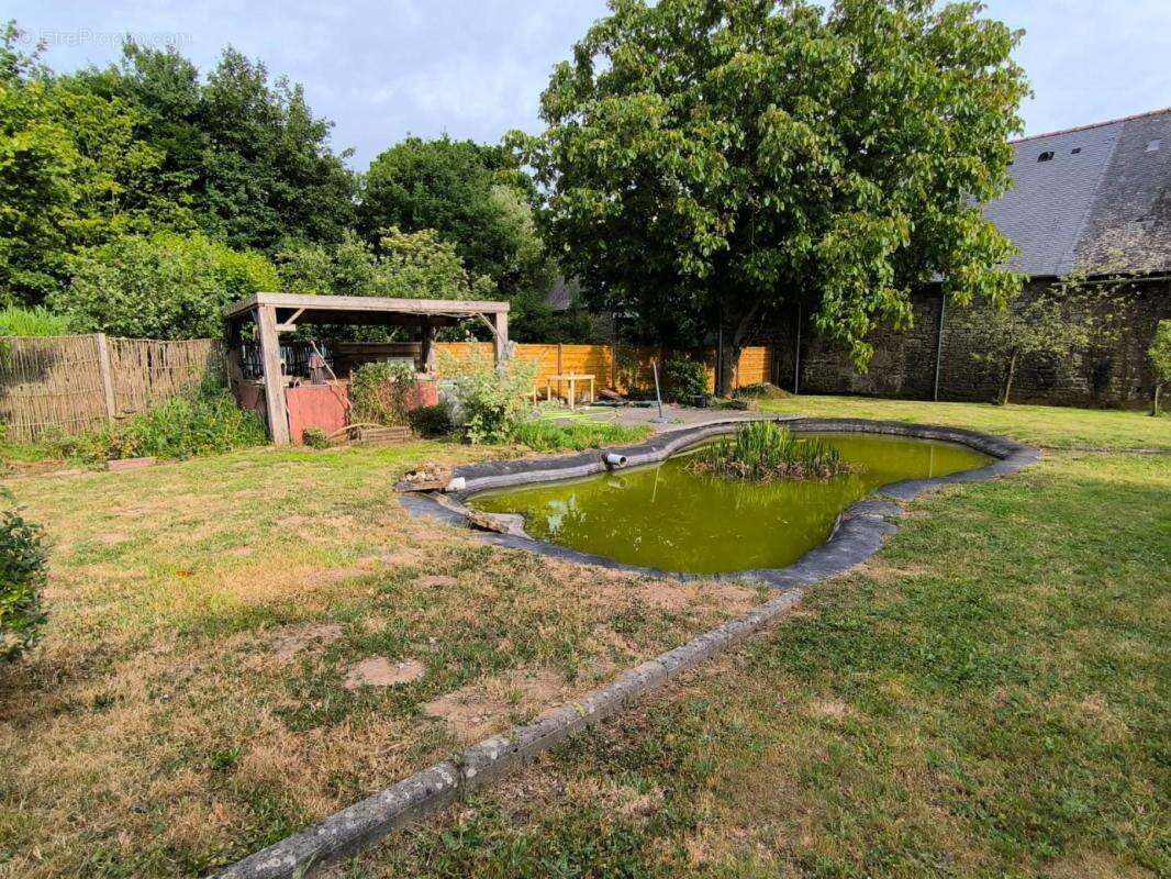 Maison à SAINT-MARC-LE-BLANC