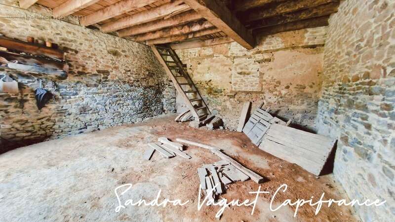 Maison à NOYAL-PONTIVY