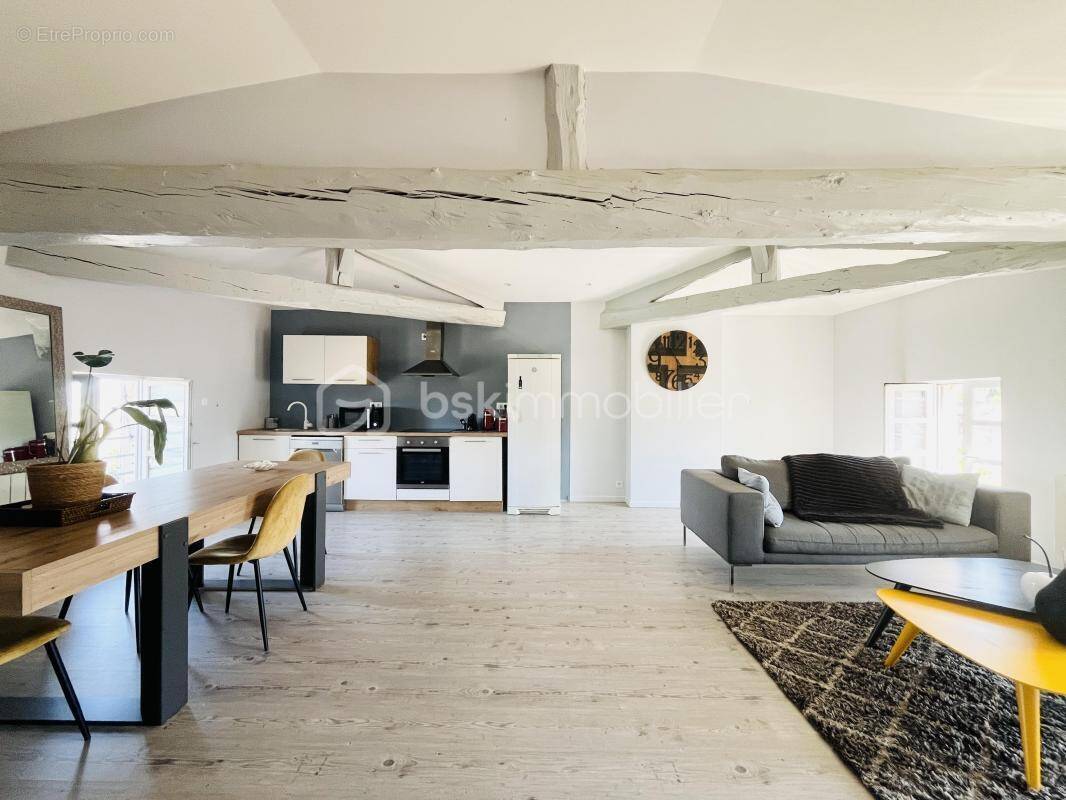 Appartement à POMMIERS