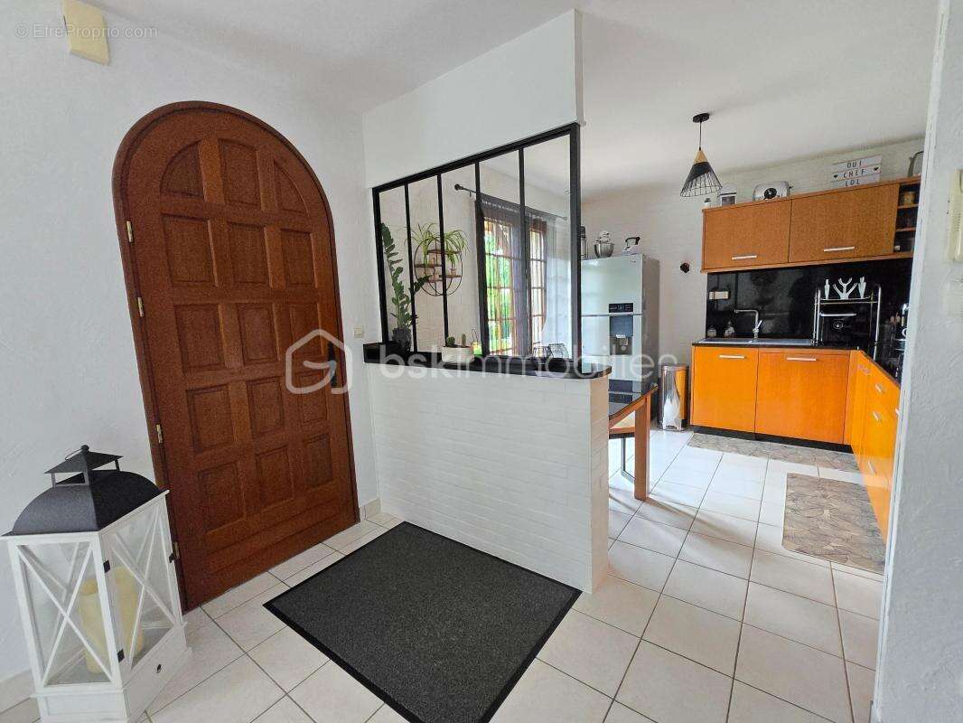 Maison à MONTIGNY-AUX-AMOGNES