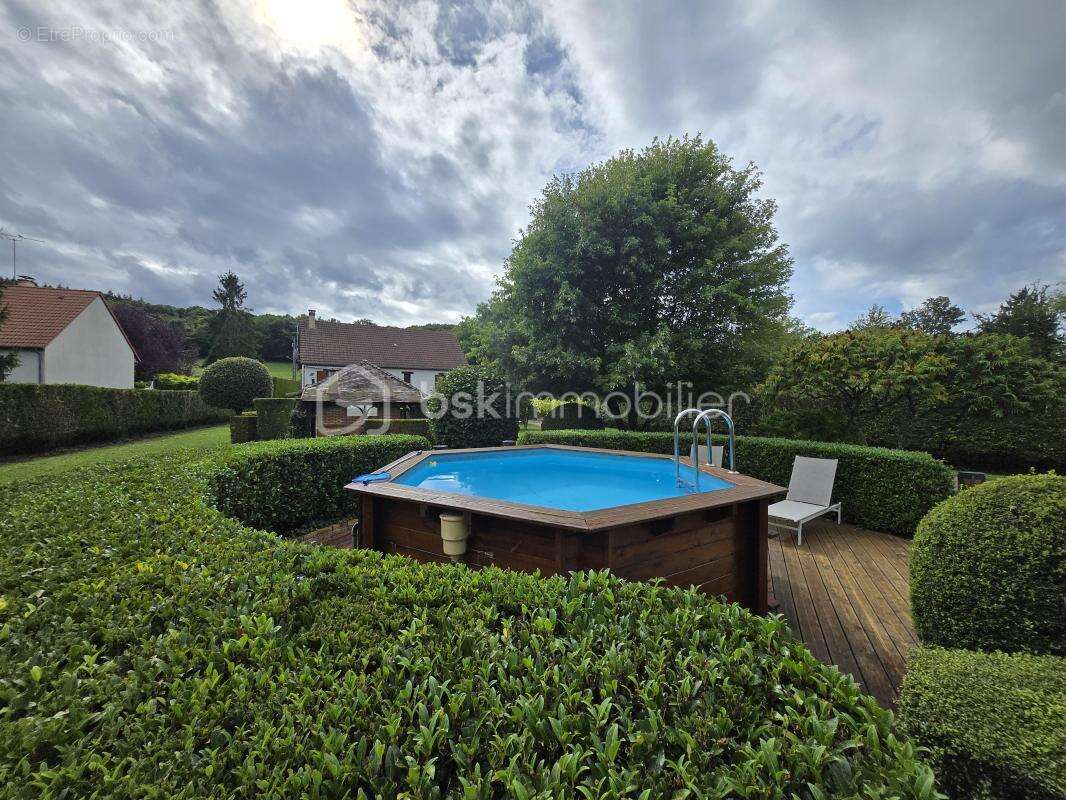 Maison à MONTIGNY-AUX-AMOGNES