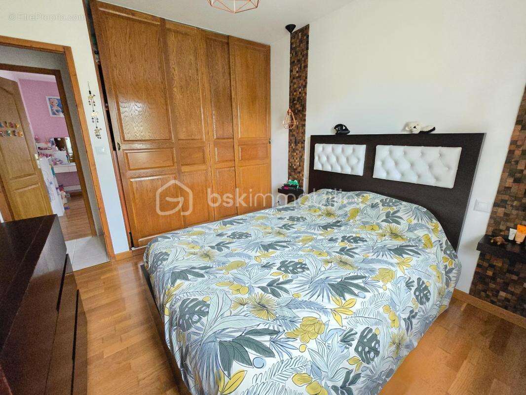 Maison à MONTIGNY-AUX-AMOGNES