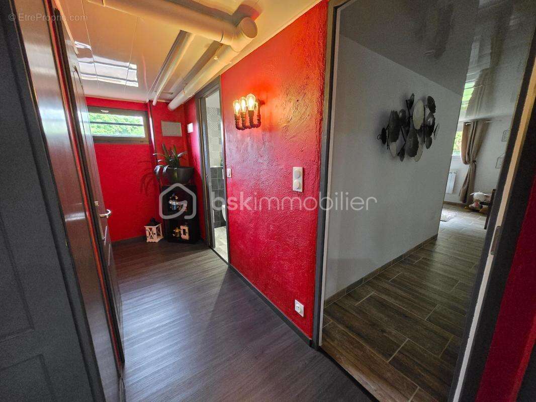 Maison à MONTIGNY-AUX-AMOGNES