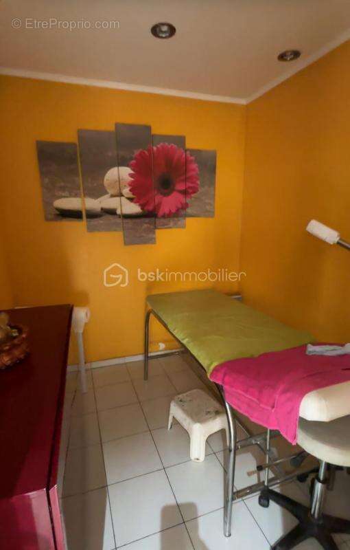 Commerce à GENNEVILLIERS