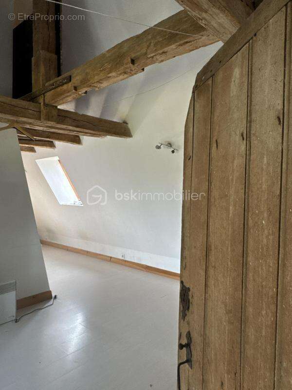 Maison à SAINT-CYR-SUR-LOIRE