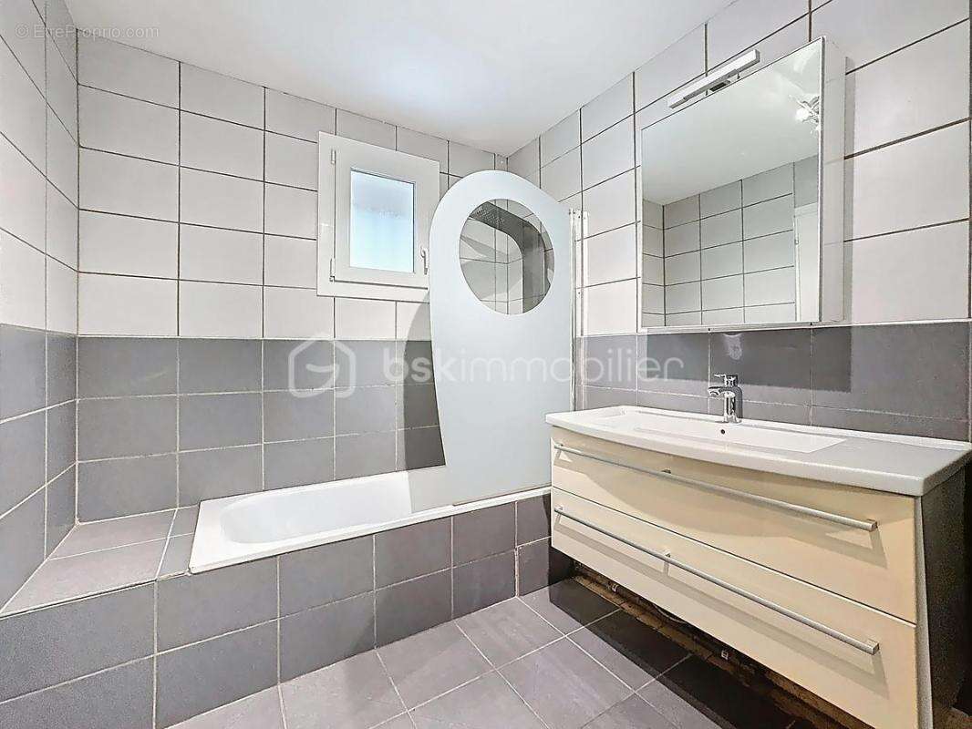 Maison à SAINT-MARTIN-D&#039;URIAGE