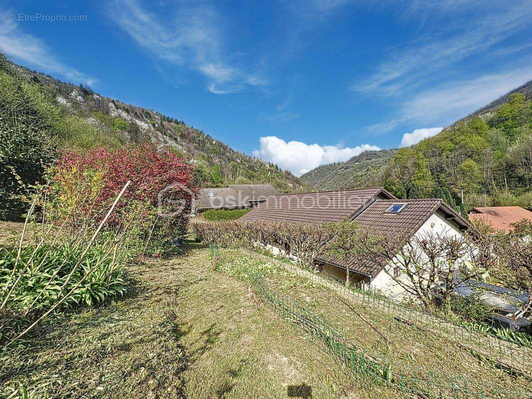 Maison à SAINT-MARTIN-D&#039;URIAGE